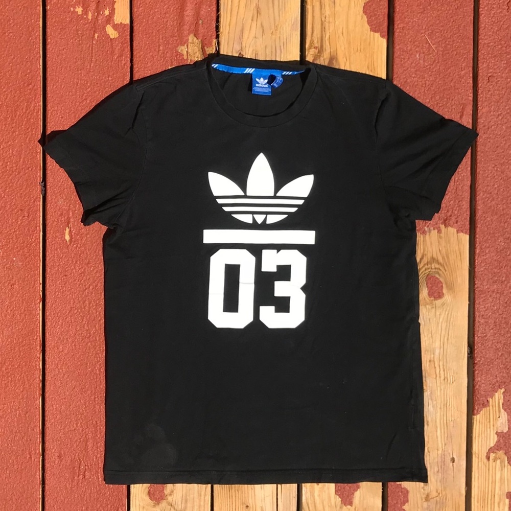 03 Adidas Originals Black T-shirt